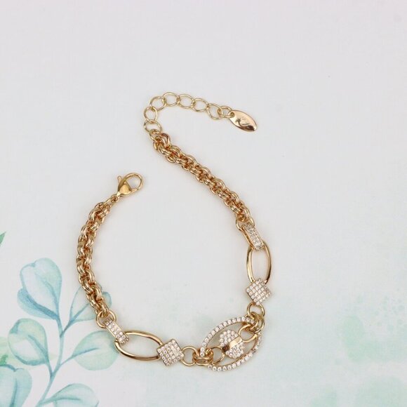 "Rose Gold Chain Bracelet with Oval Crystal Charm & Textured Links, XPBL0927 - Picture 4 of 13